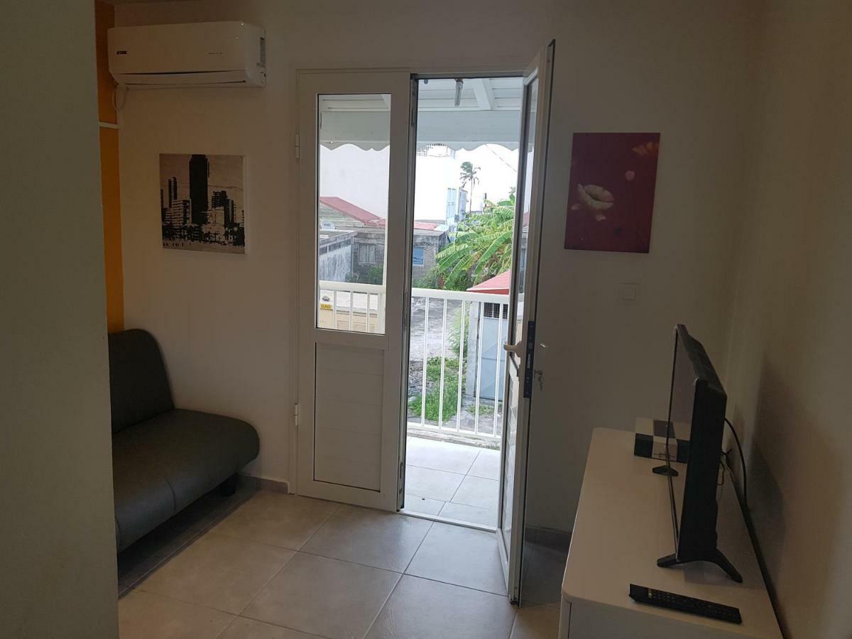 Joli Appartement Avec Vue Au Moule Le Moule Εξωτερικό φωτογραφία