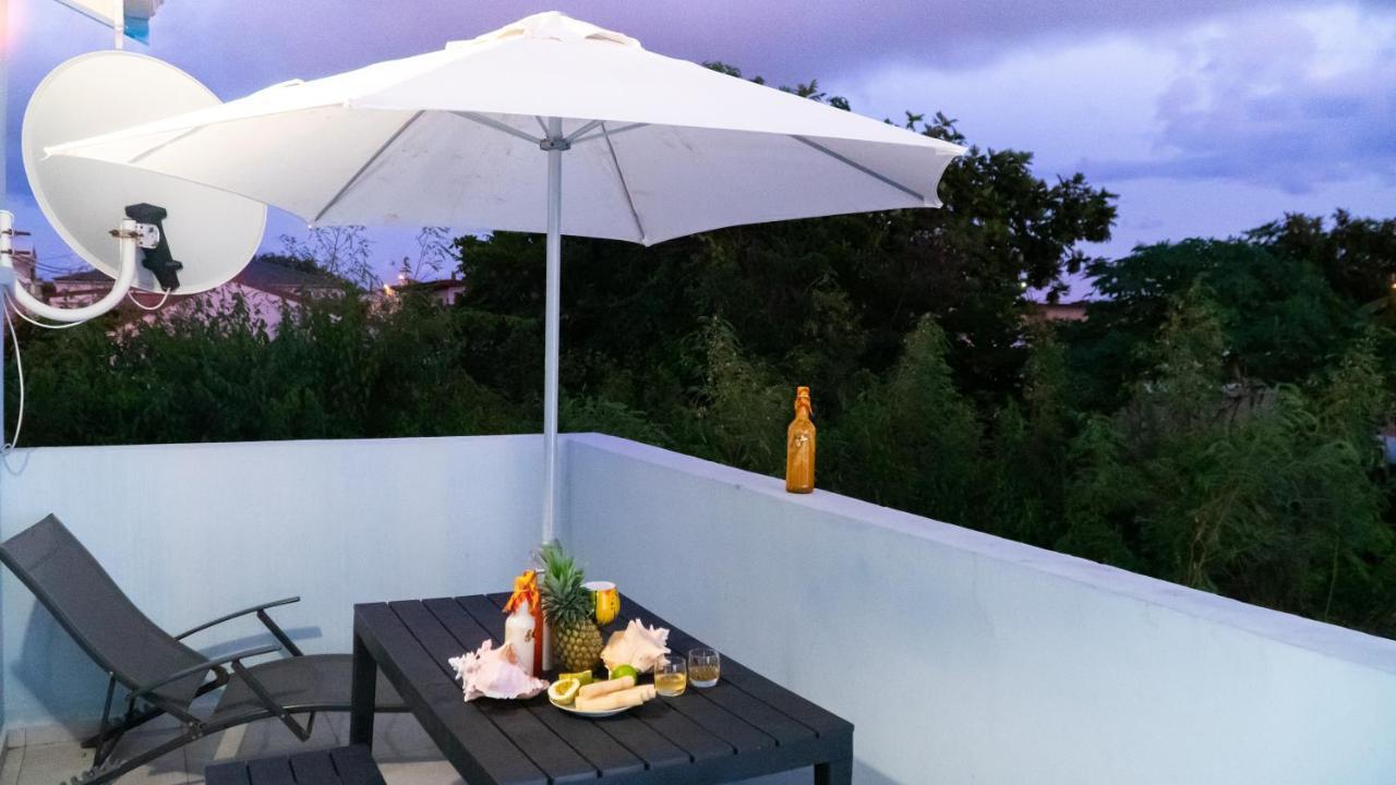 Joli Appartement Avec Vue Au Moule Le Moule Εξωτερικό φωτογραφία