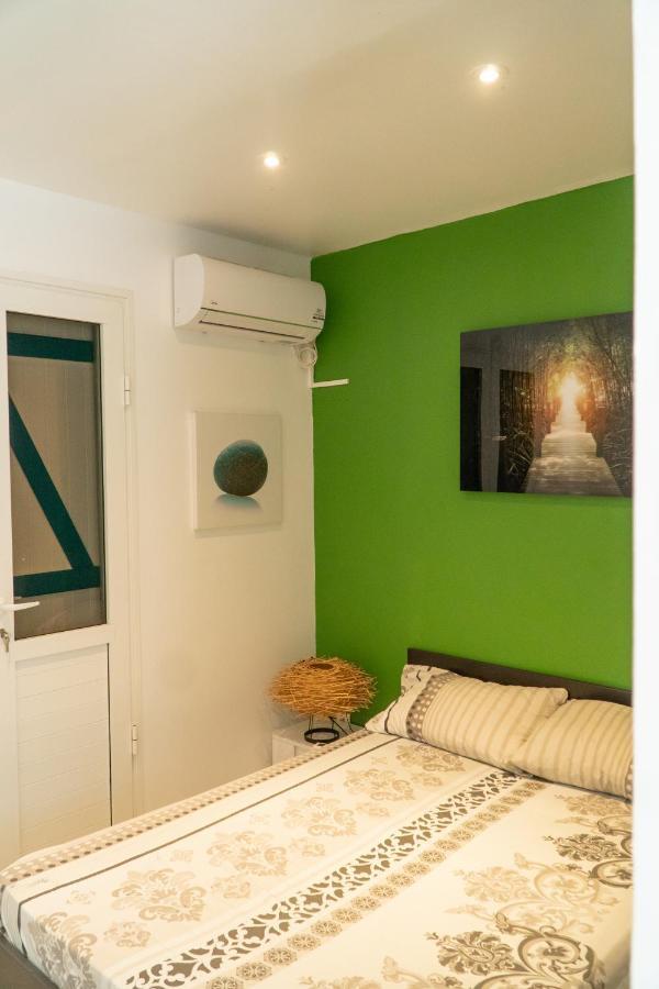 Joli Appartement Avec Vue Au Moule Le Moule Εξωτερικό φωτογραφία