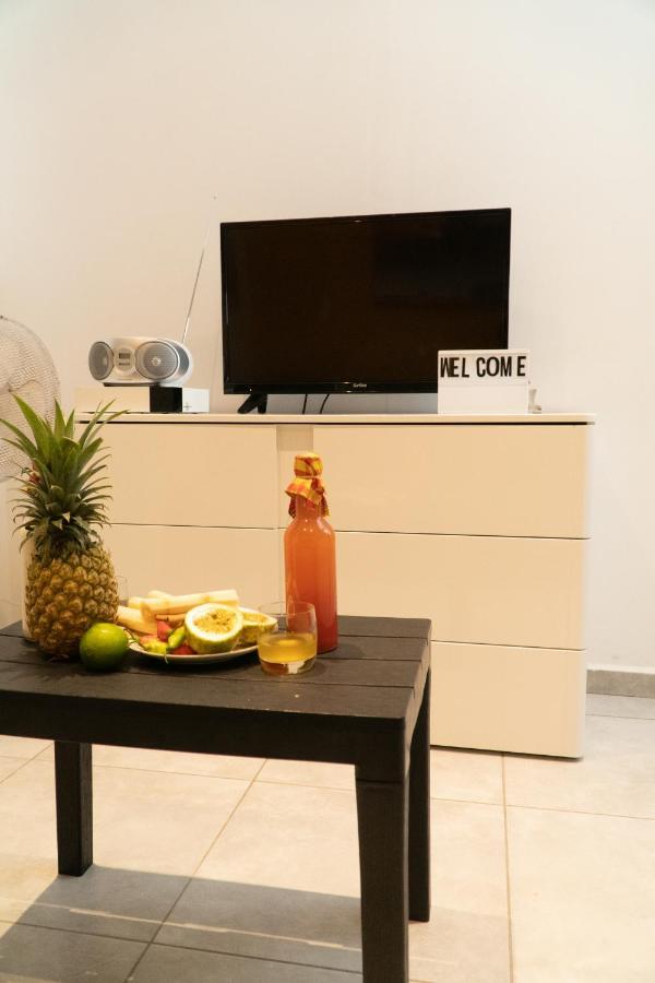 Joli Appartement Avec Vue Au Moule Le Moule Εξωτερικό φωτογραφία